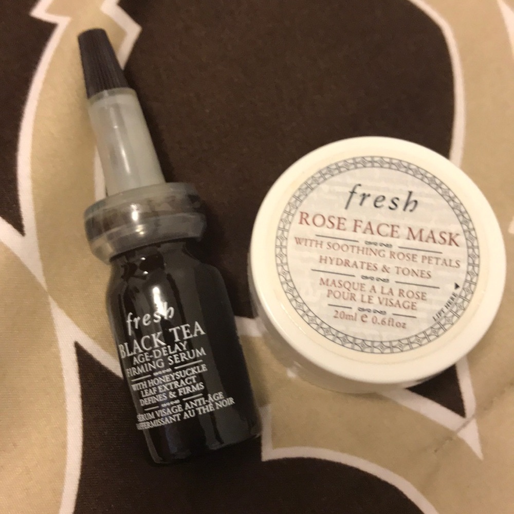 Deluxe samples of FRESH skincare